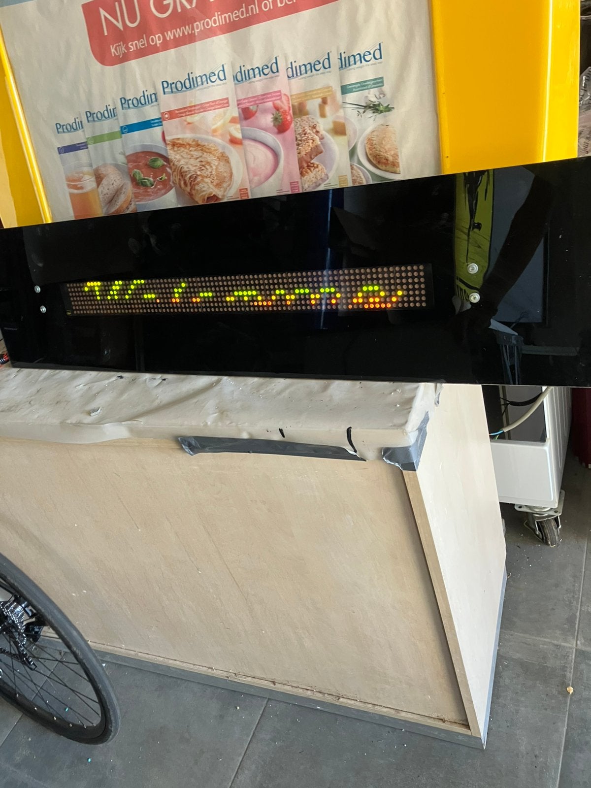 Indoor led scherm, Audio, Tv en Foto, Projectieschermen, Ophalen, Zo goed als nieuw