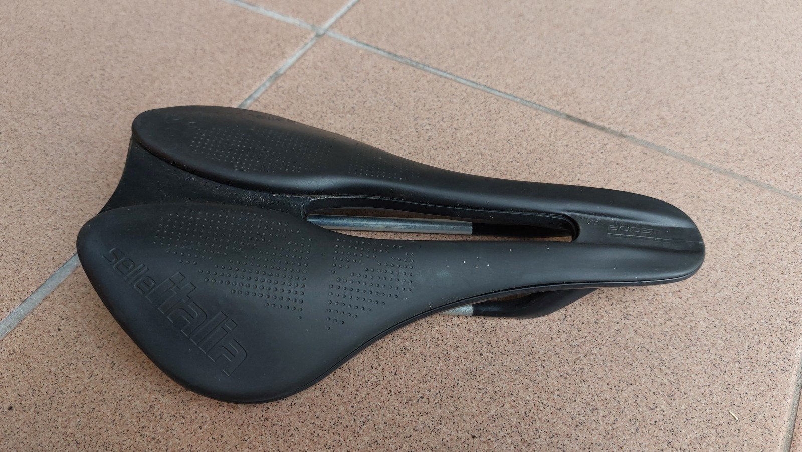 Fietszadel Selle Italia Boost 145mm, Vélos & Vélomoteurs, Vélos Pièces, Enlèvement ou Envoi, Gravelbike, Selle, Selle Italia