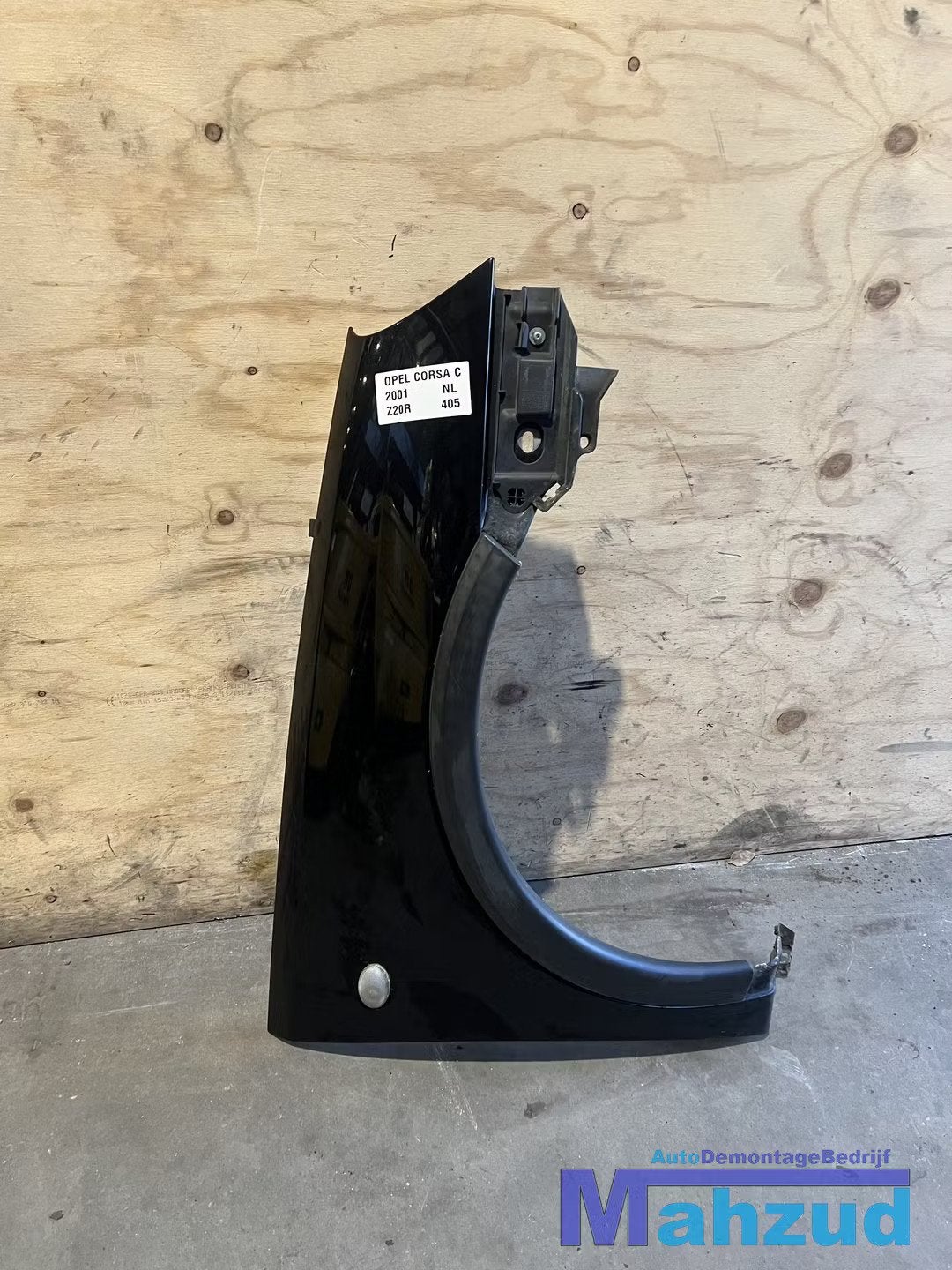 OPEL CORSA C Zwart Z20R rechts voorscherm 2000-2005, Opel Automobile GmbH, Avant, Opel, Bahnhofsplatz 1
65423  Russelsheim am Main, DE