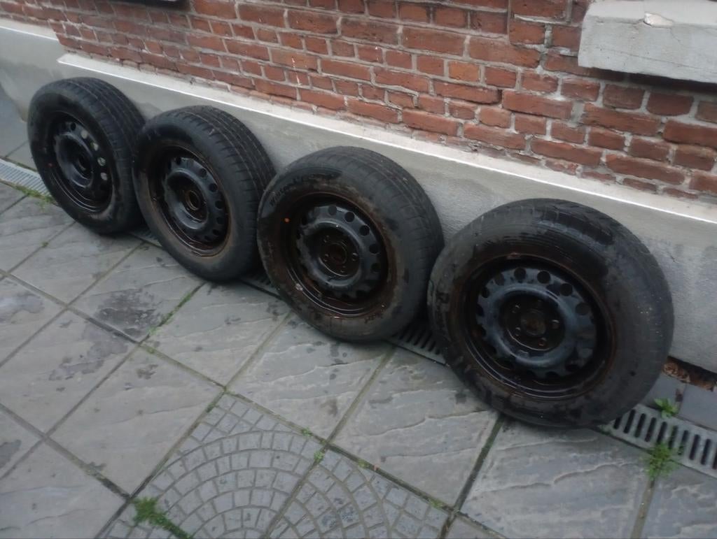pneus de voiture, Enlèvement ou Envoi