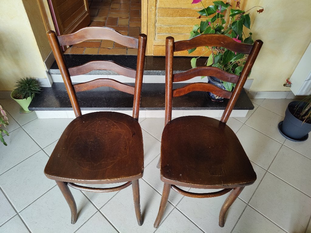 chaises de bistrot, Ophalen