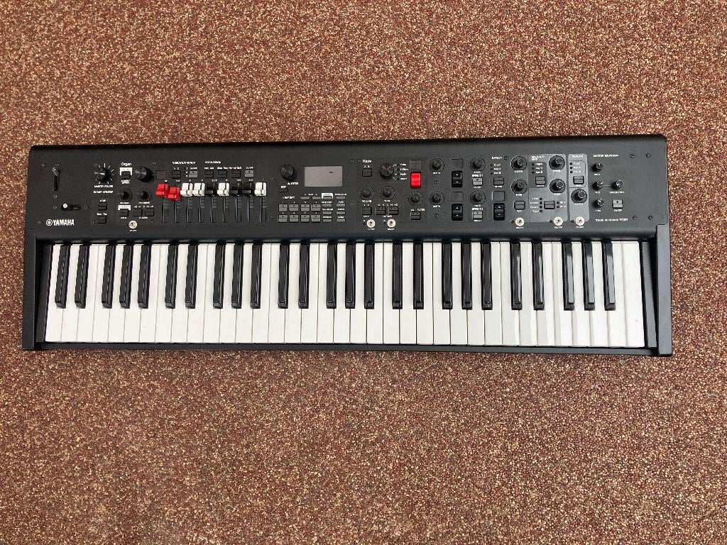 Yamaha YC61(orgel)(piano's)(E-piano's)(Synthesizer)(€1100), Muziek en Instrumenten, Synthesizers, Zo goed als nieuw, 61 toetsen
