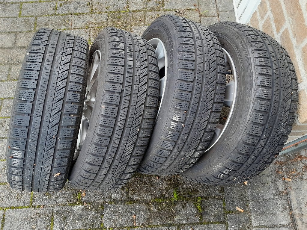 4 Pneus d'hiver Bridgestone montés sur jantes Honda, Autos : Pièces & Accessoires, 15 pouces, Pneus hiver, Véhicule de tourisme