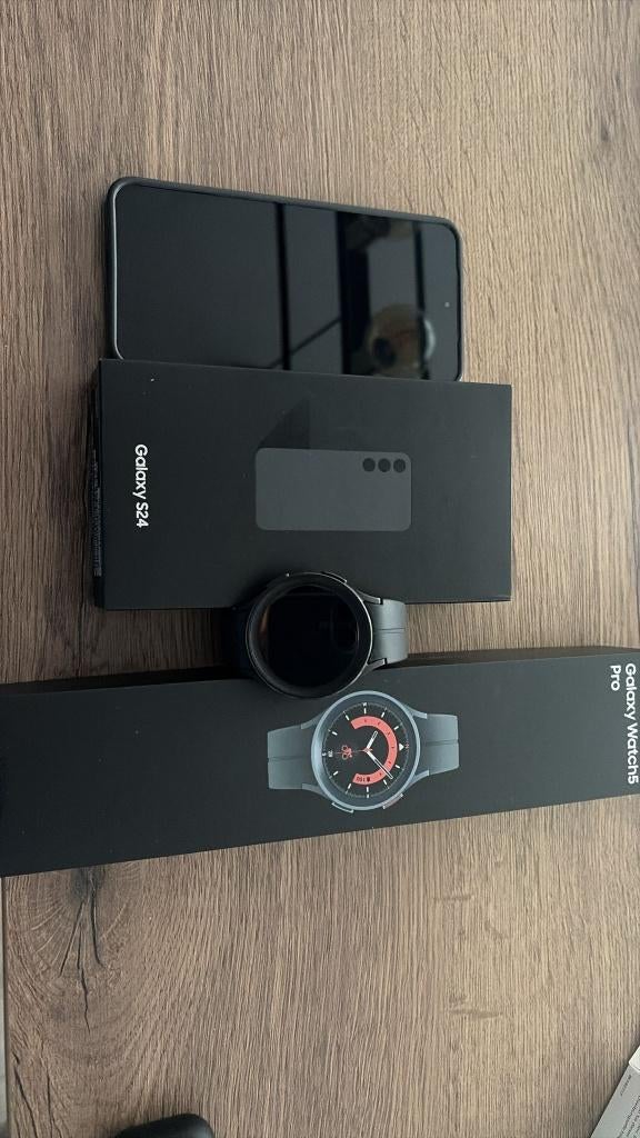 Samsung S24 128 GB avec Samsung watch 5 pro, Telecommunicatie, Mobiele telefoons | Samsung, Zo goed als nieuw, Galaxy S24, 128 GB