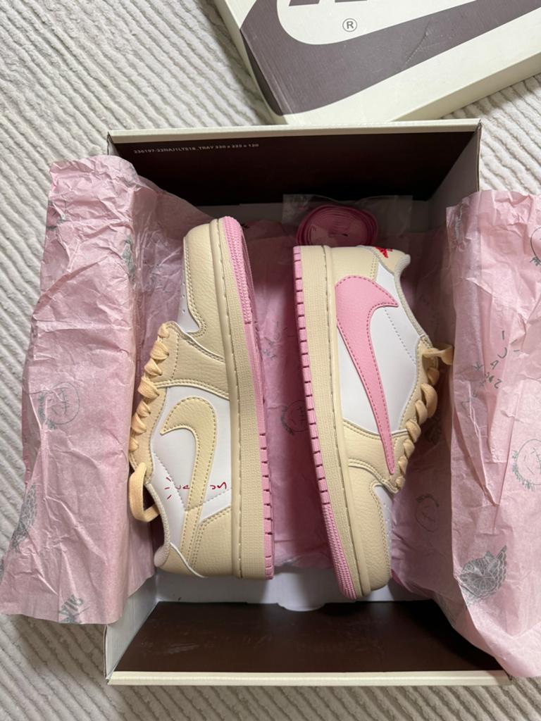 Travis scott nike maat 38, Ophalen of Verzenden, Nieuw