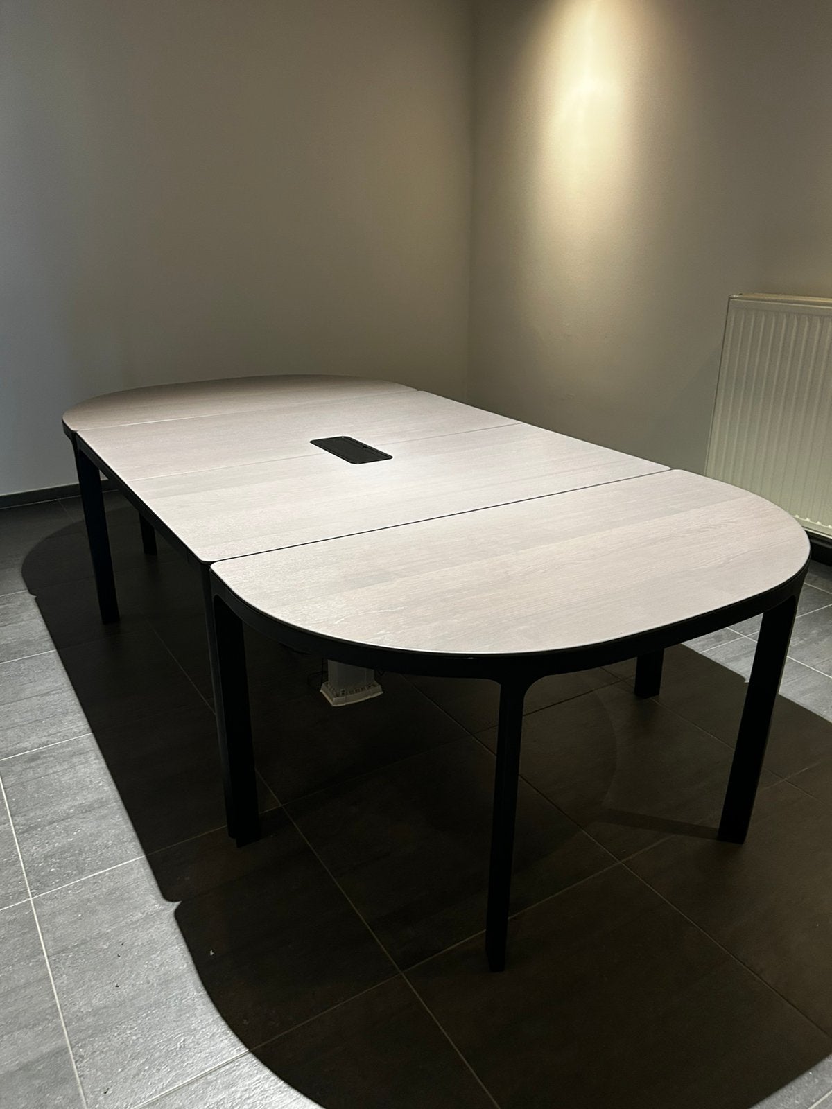 Vergadertafel met stoelen, Ophalen, Zo goed als nieuw