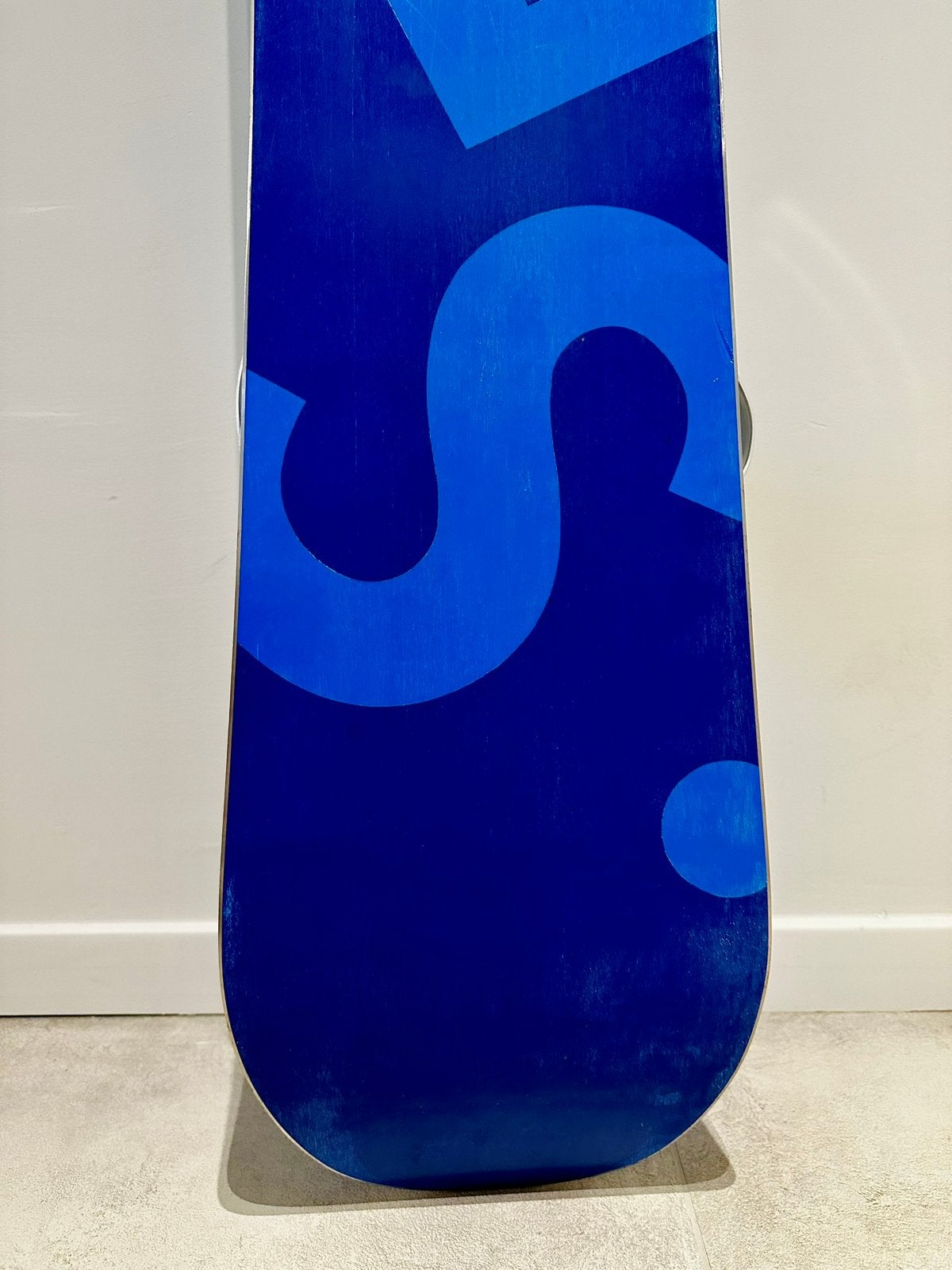 Oui Camrock 143 cm bleu avec fixations Roxy, Sports & Fitness, Enlèvement, Utilisé, Planche