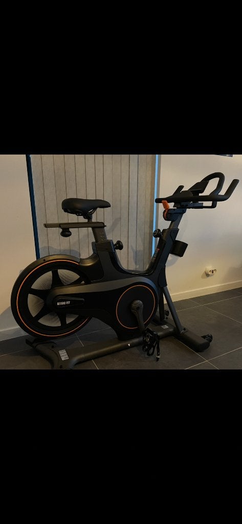 Basic fit smart bike, Sport en Fitness, Ophalen, Nieuw, Benen
