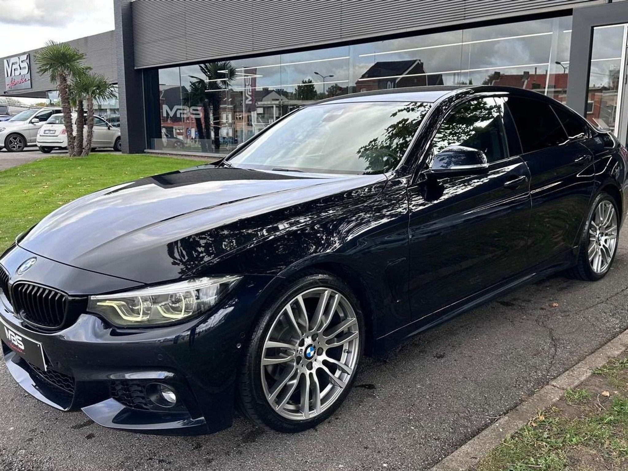 BMW 418 *PACK M* COCKPIT* CAMERA* XENON* CRUISE* NAVI PRO*, Automaat, Achterwielaandrijving, 4 cilinders, Bedrijf