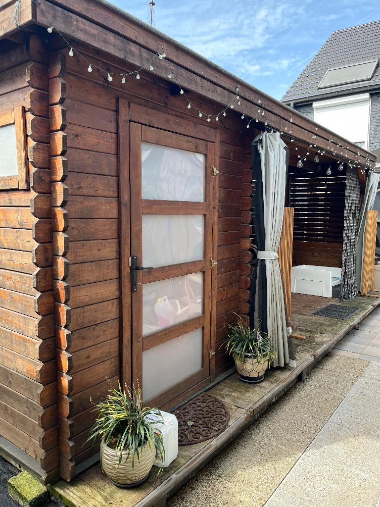 blokhut met overkapping, Ophalen, Blokhut, 500 cm of meer, Met overkapping