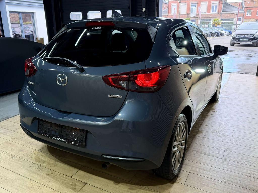 Mazda 2 1.5i Skyactiv-G MHEV * GARANTIE 12 MOIS * (bj 2021), Auto's, Stof, Gebruikt, Euro 6, Blauw