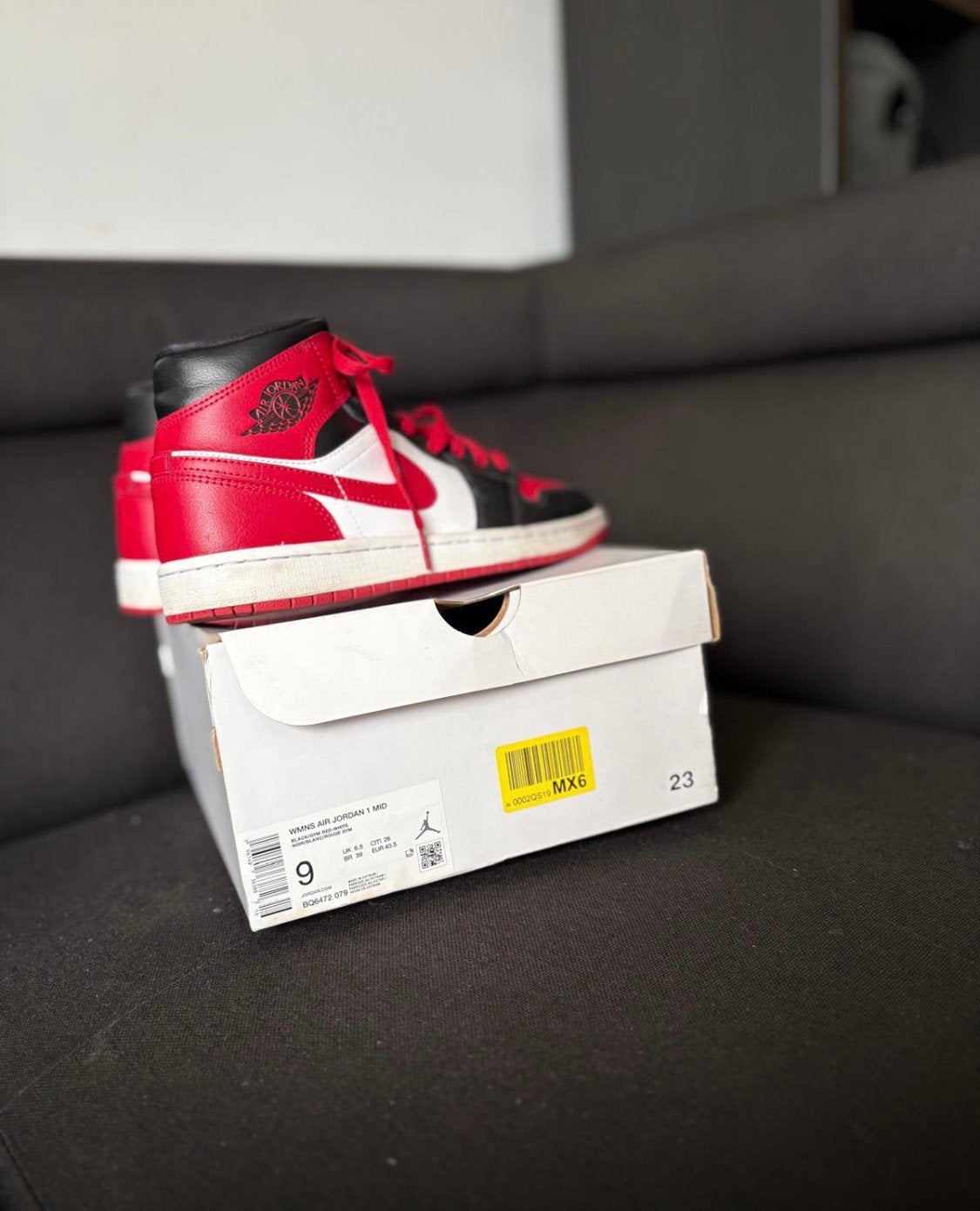 Air Jordan 1. Gym Red/White. Maat 40.5 met originele doos., Enfants & Bébés, Vêtements de bébé | Chaussures & Chaussettes, Enlèvement