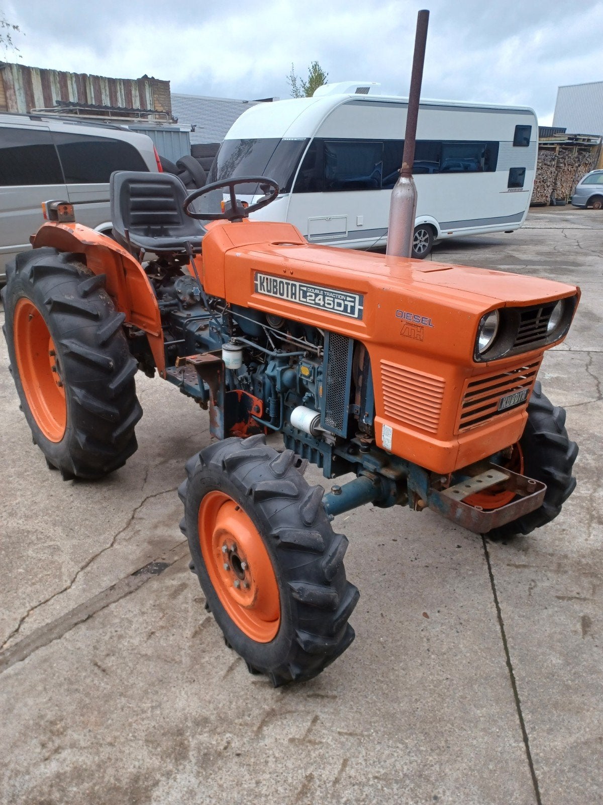kubota 4x4 tractor type L245, Articles professionnels, Agriculture | Tracteurs, Enlèvement
