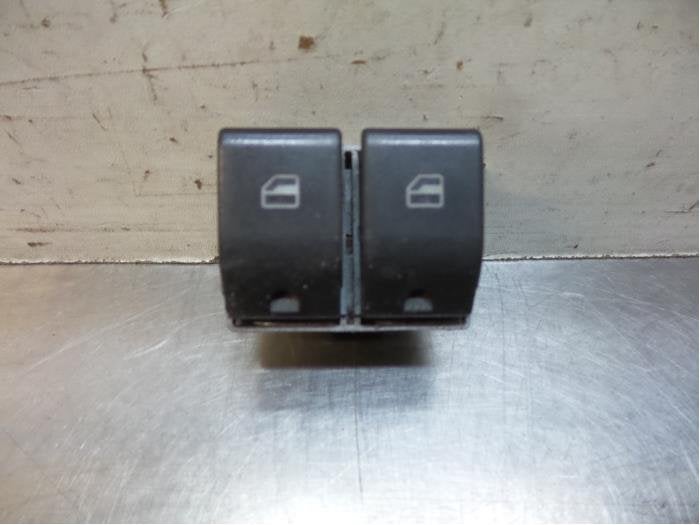 Commutateur vitre électrique d'un Seat Ibiza (Ibiza 02-), -, 3 mois de garantie, Utilisé, -