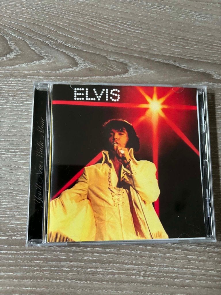 Elvis cd, You'll never walk alone, USA persing,  5 euro., Ophalen of Verzenden, Zo goed als nieuw, Rock-'n-roll, Import