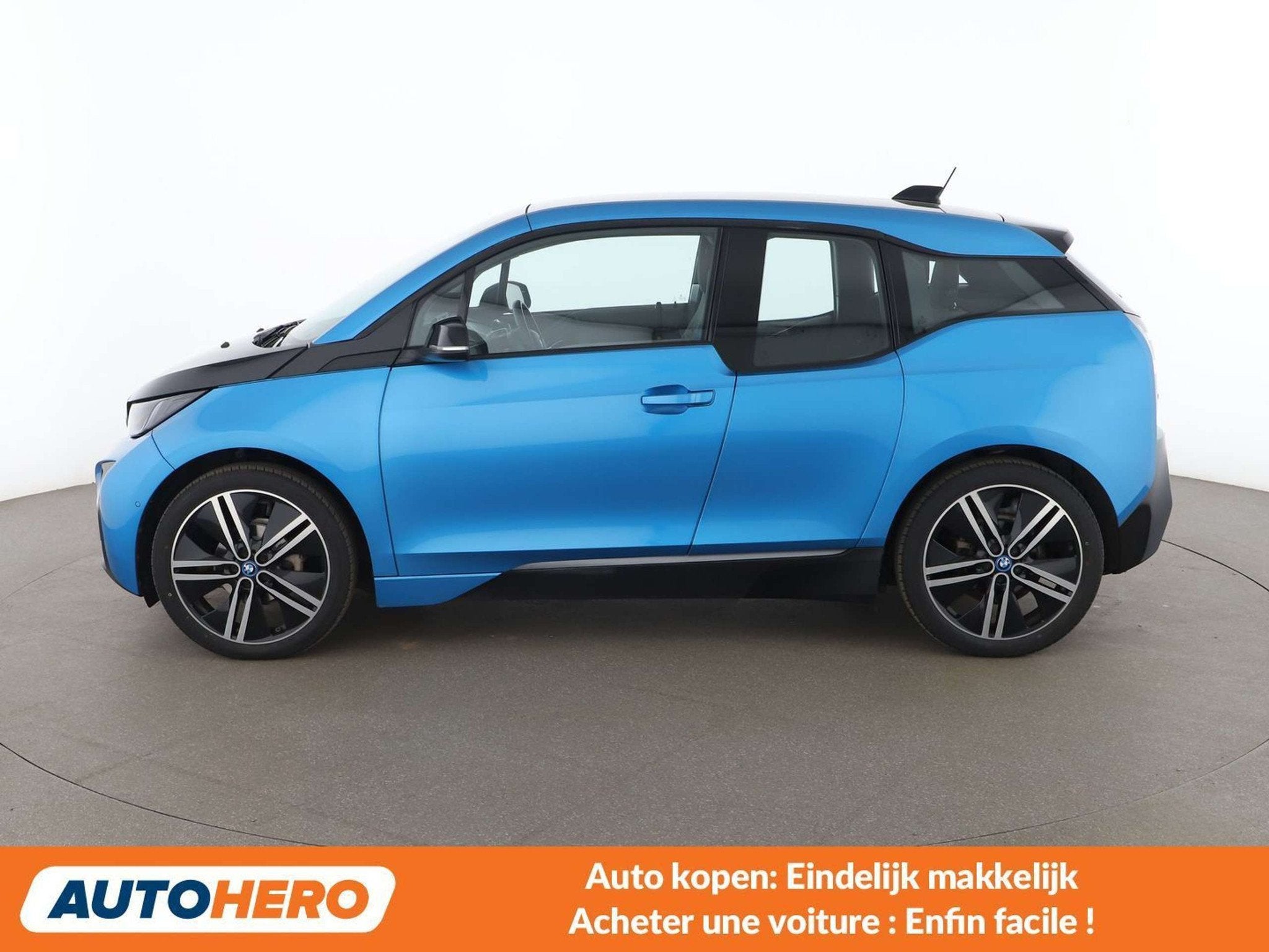 BMW i3 i3 (année de construction 2016, automatique), Autos, BMW, 1345 kg, Achat, Berline, Automatique