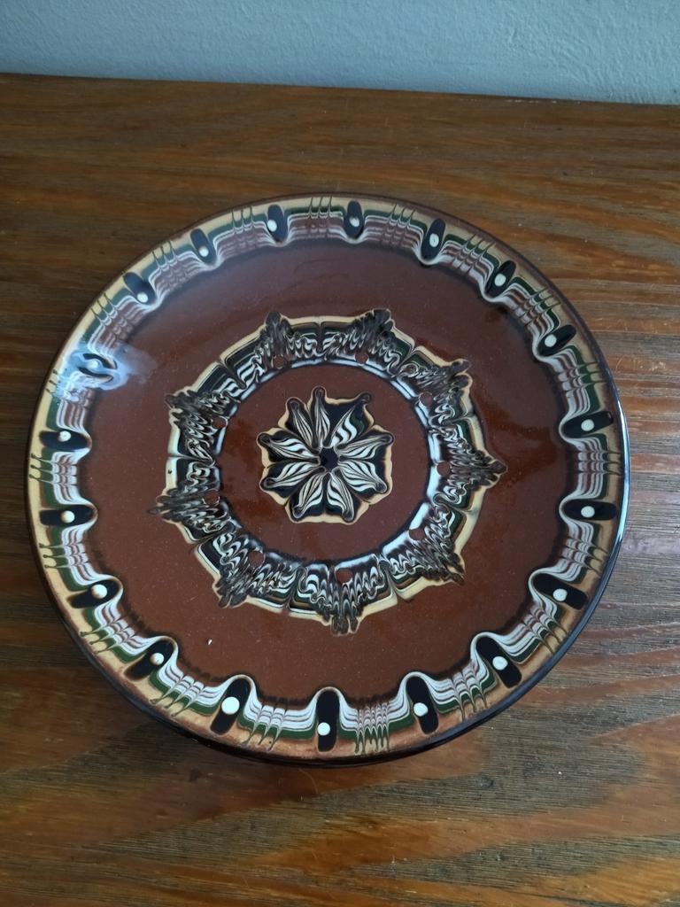 Assiette vintage artisanat Bulgare, Enlèvement ou Envoi