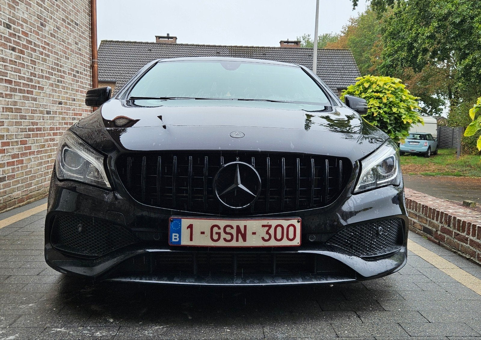 Mercedes CLA 180, CLA, Zwart, 5 deurs, Particulier
