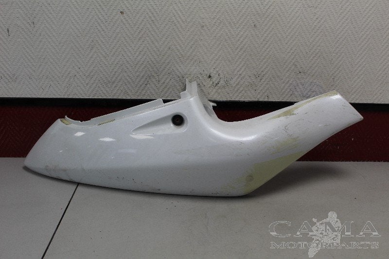 QUEUE DE CARENAGE DROIT GSX R 750 1996-1999 SRAD (GSXR750), Motos, Dhr. S. di Majo, Utilisé, Info@cama-motorparts.nl, P.J. Troelstraweg 8 8
3144 CX  MAASSLUIS, NL