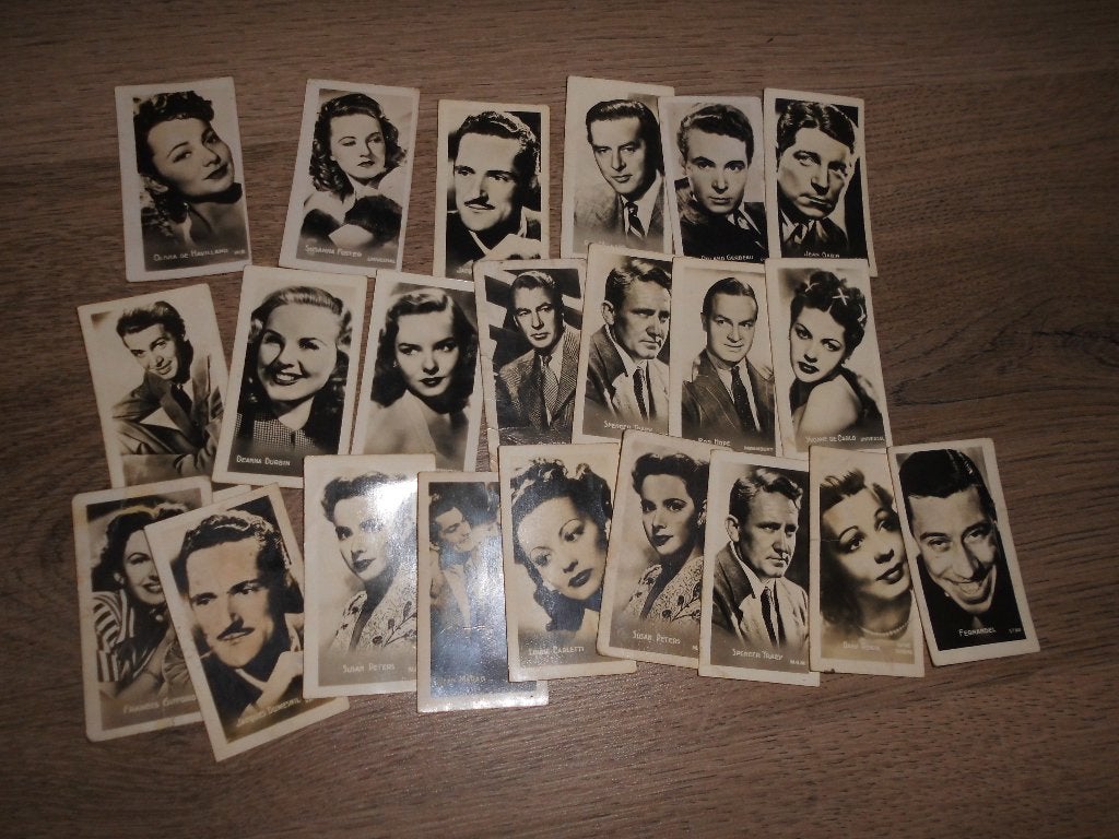 lot 22 petites cartes - images acteurs et actrices, Enlèvement ou Envoi