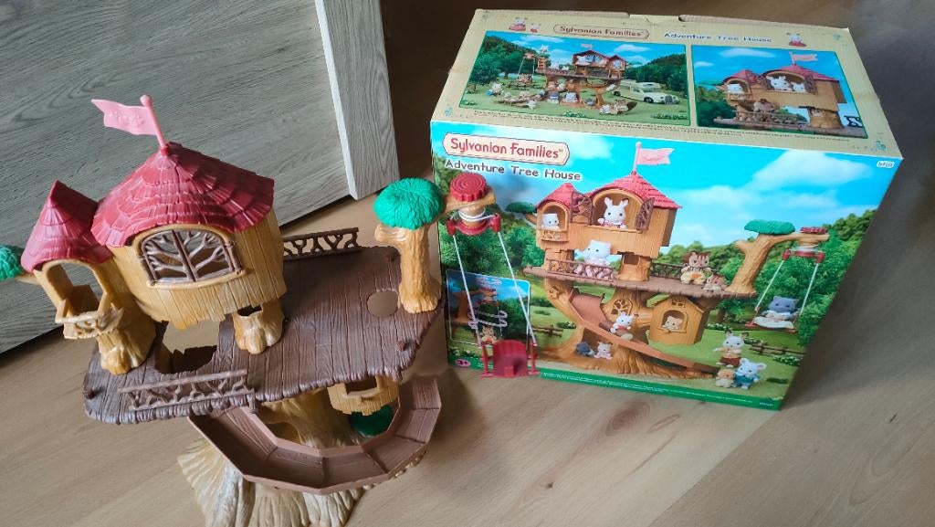 Sylvanian families Adventure tree house, Verzamelen, Ophalen, Zo goed als nieuw