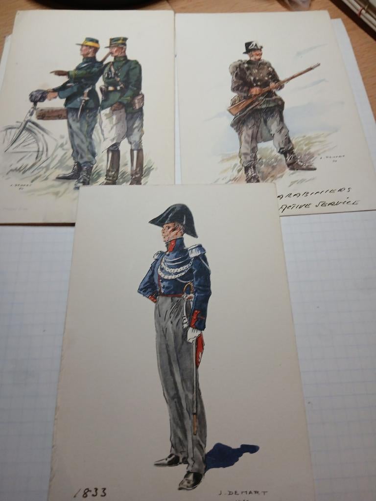 Costumes militaires belges.  Carabiniers, gendarmerie. Lot 8, Collections, Enlèvement ou Envoi, Gendarmerie