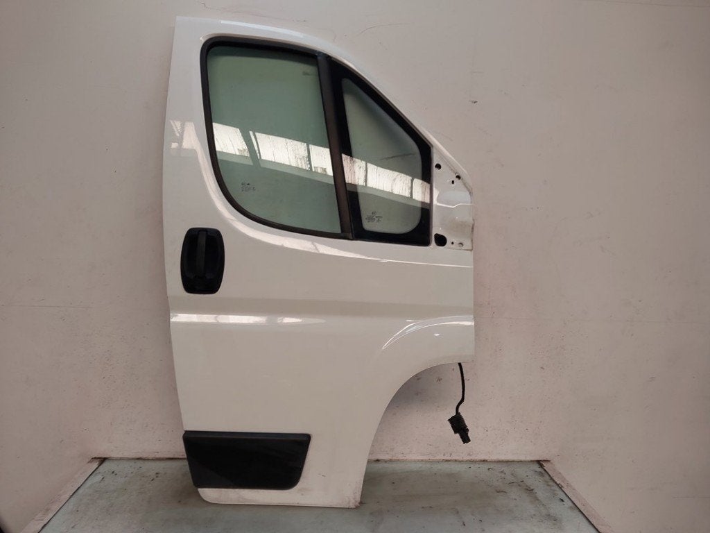 PORTIER RECHTS Peugeot Boxer (U9) (01-2006/12-2023), Kontakt-peugeot@peugeot.com, Gebruikt, Deur, Rechts