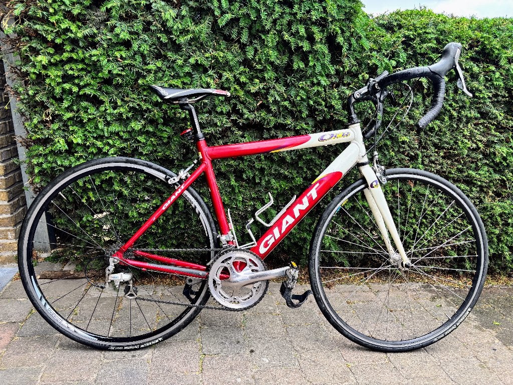 Giant dames racefiets, Fietsen en Brommers, Fietsen | Racefietsen, Ophalen, Gebruikt, 26 inch, 10 tot 15 versnellingen