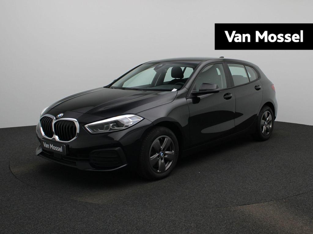 BMW 1-serie 118d Business Edition NAVI | LED | CAMERA | Appl, Auto's, BMW, 4 cilinders, Zwart, 5 deurs, 1405 kg