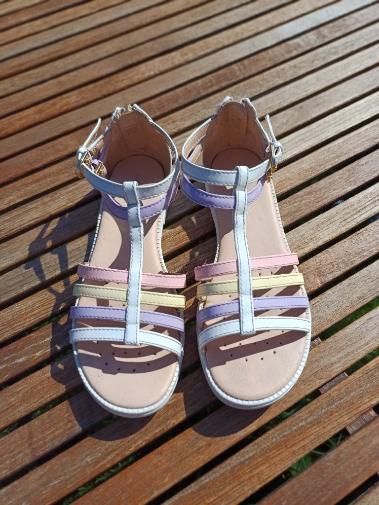 sandalen Geox maat 35, Enfants & Bébés, Vêtements enfant | Chaussures & Chaussettes, Enlèvement ou Envoi, Comme neuf, Chaussures