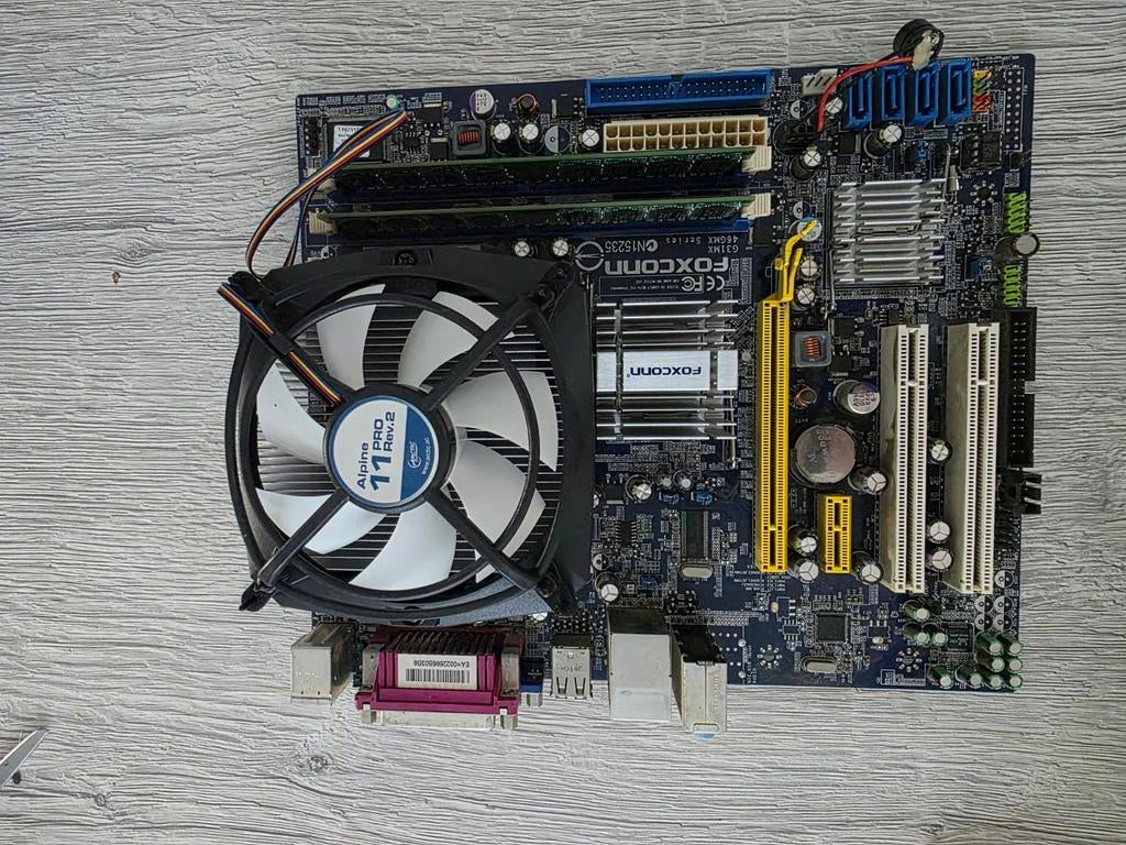 Foxconn g46 Q9400 4Go ddr2, Socket 775, Utilisé, ATX, Intel