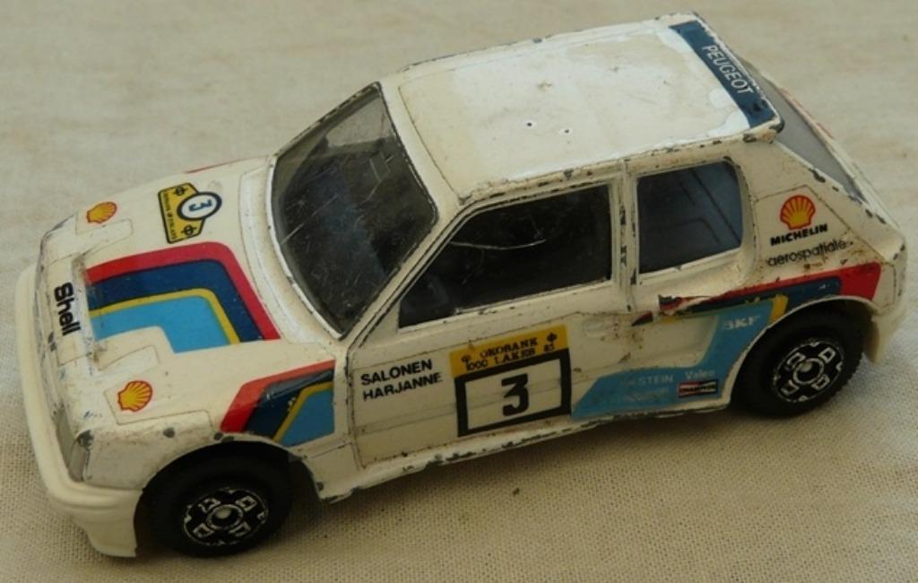 Modelauto Bburago, 1:43, Peugot 205 Turbo 16, No.4123, 1980s, Ophalen of Verzenden, Gebruikt, Auto, Overige merken