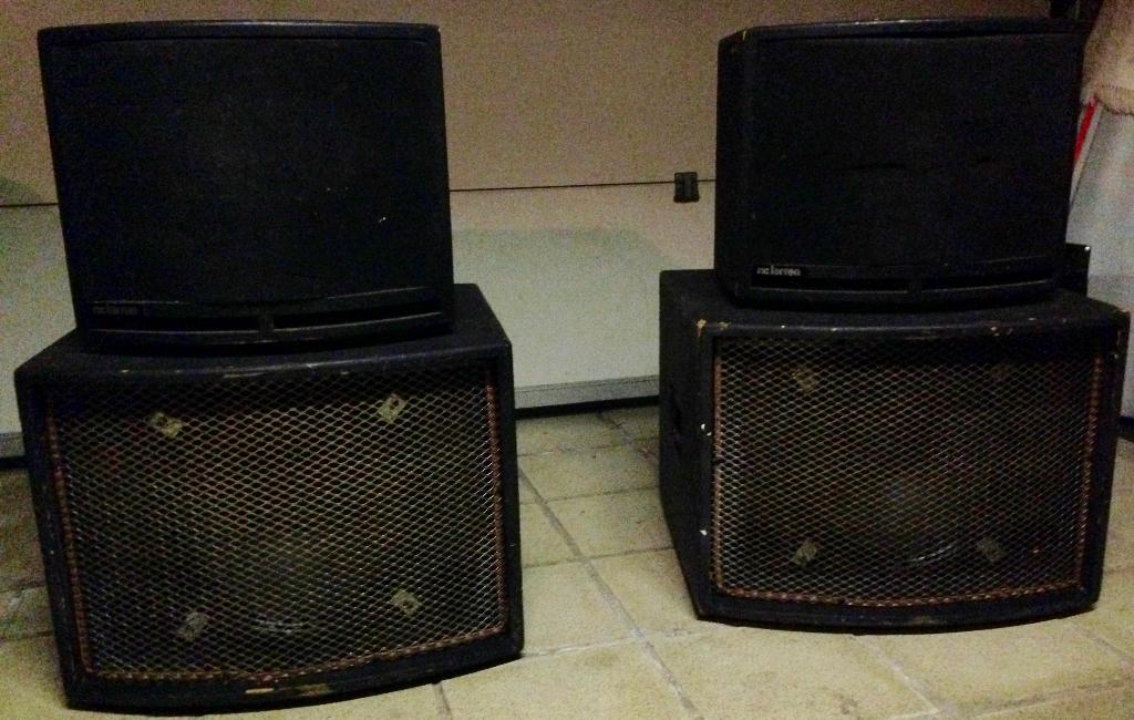 PA Speakers, Musique & Instruments, Amplis | Clavier, Moniteur & Sono, Utilisé, Sono, Enlèvement