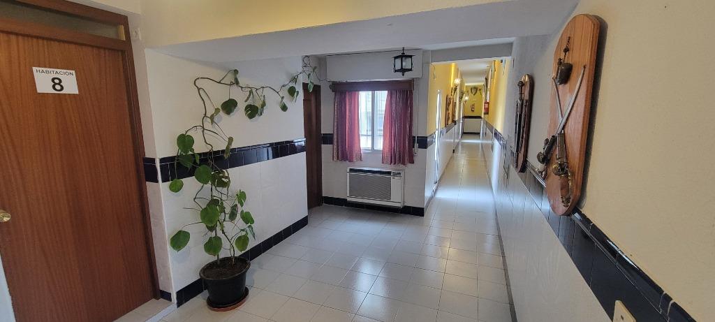 Commerciële kans /Trujillo/Extremadura/Spanje /240.000€, 18 kamers, Dorp, Overige soorten, Spanje