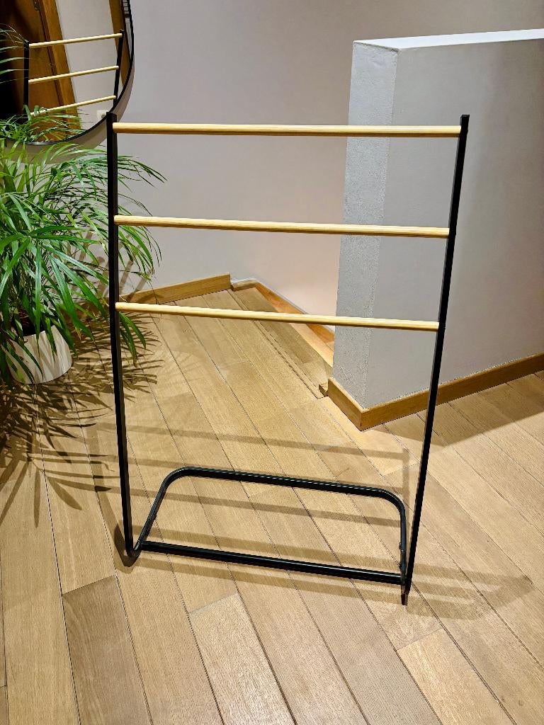 Modern handdoekenrek - 3 stangen, Ophalen, Zo goed als nieuw, Zwart, Handdoekenrek