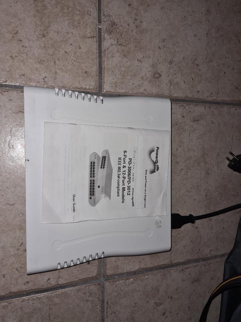 Powerdsine 3006 6 voudige poe injector, Computers en Software, Ophalen of Verzenden, Gebruikt