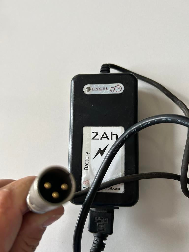 batterij oplader portable rolstoel/scootmobiel, Audio, Tv en Foto, Opladers, Gebruikt