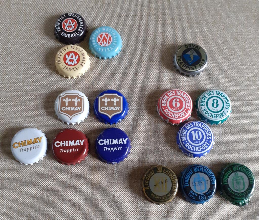 bierkaartjes  en kroonkurken - Trappisten, Verzamelen, Merken en Reclamevoorwerpen, Ophalen of Verzenden, Zo goed als nieuw, Overige typen