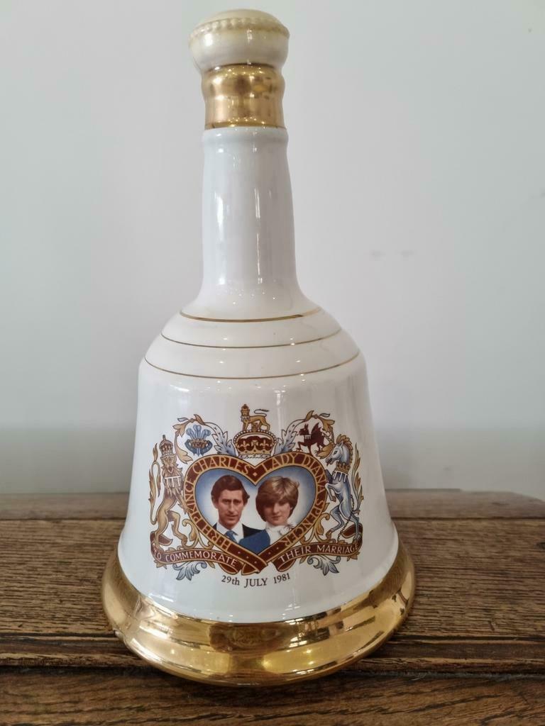 Whisky fles Arthur Bell & Sons 1981 (verzegeld), Collections, Enlèvement ou Envoi