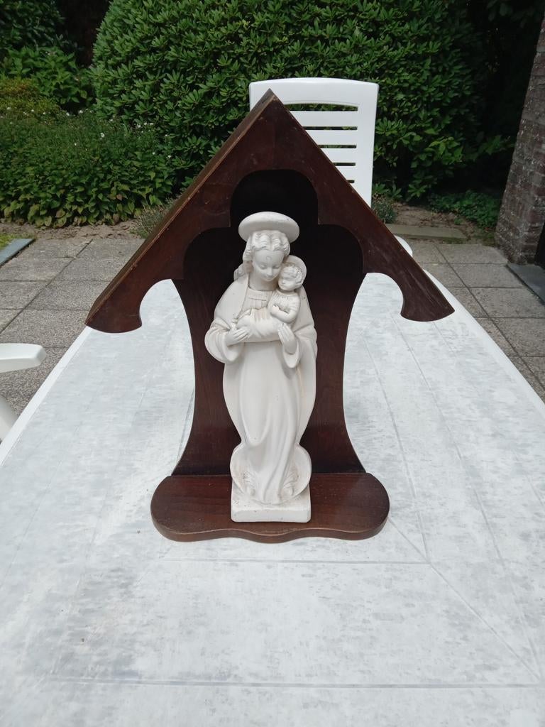 Mariabeeld in houten nis, Enlèvement