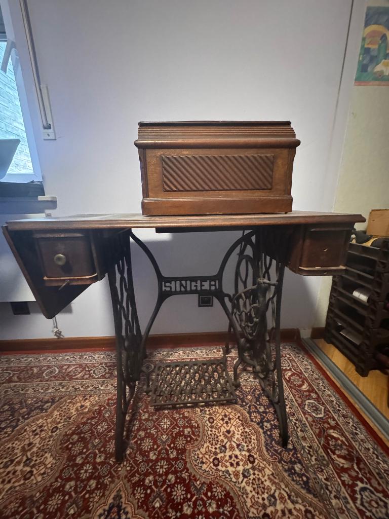 Vintage naaimachine Singer begin 20ste eeuw, Ophalen