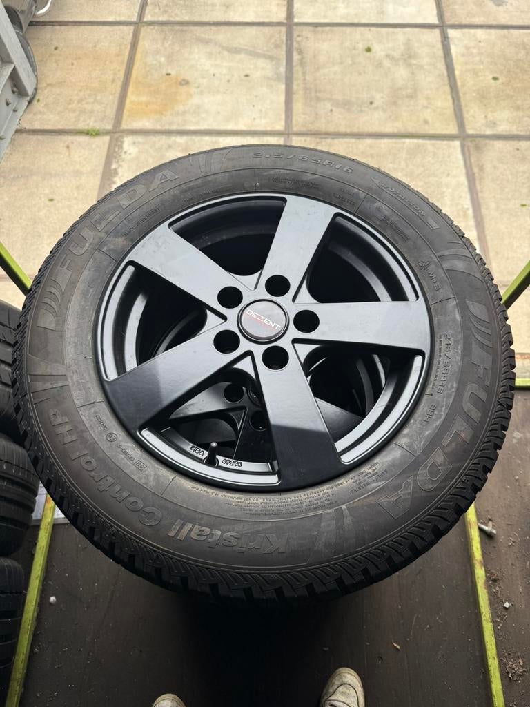 Nieuwe Winterwielen Mitsubishi Hyundai Kia 215/65 R16 98H, Enlèvement