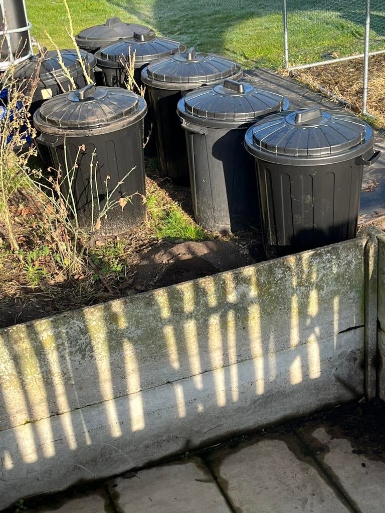 Afval container 5 euro/stuk, Ophalen