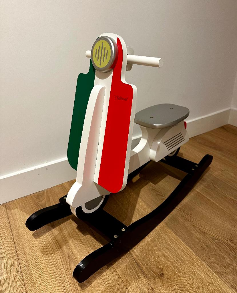 Childhome Vespa schommelpaard, Ophalen, Zo goed als nieuw