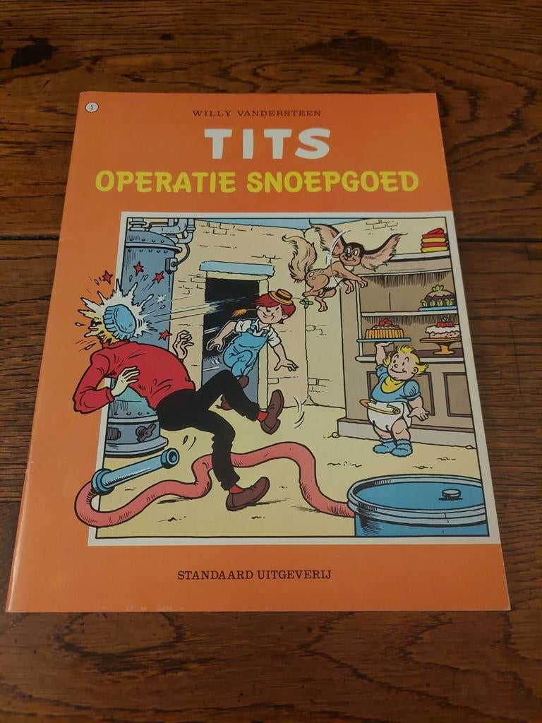 TITS operatie snoepgoed, Boeken, Ophalen of Verzenden, Zo goed als nieuw