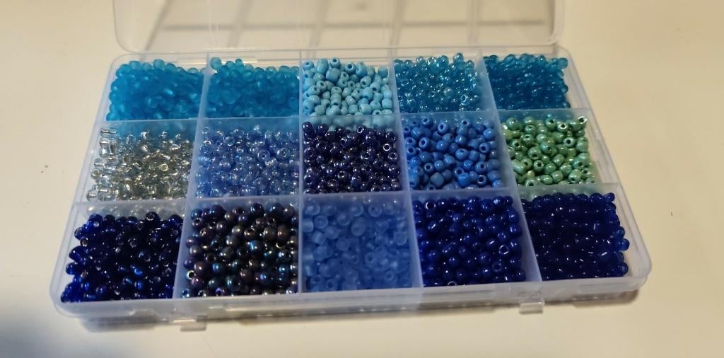 FAIRE OFFRE POUR LOT 9 BOITES DE PERLES a partir de 25 €, Enlèvement ou Envoi, Neuf, Bricolage