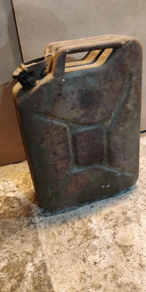 Vintage militaire jerrycan, Ophalen of Verzenden