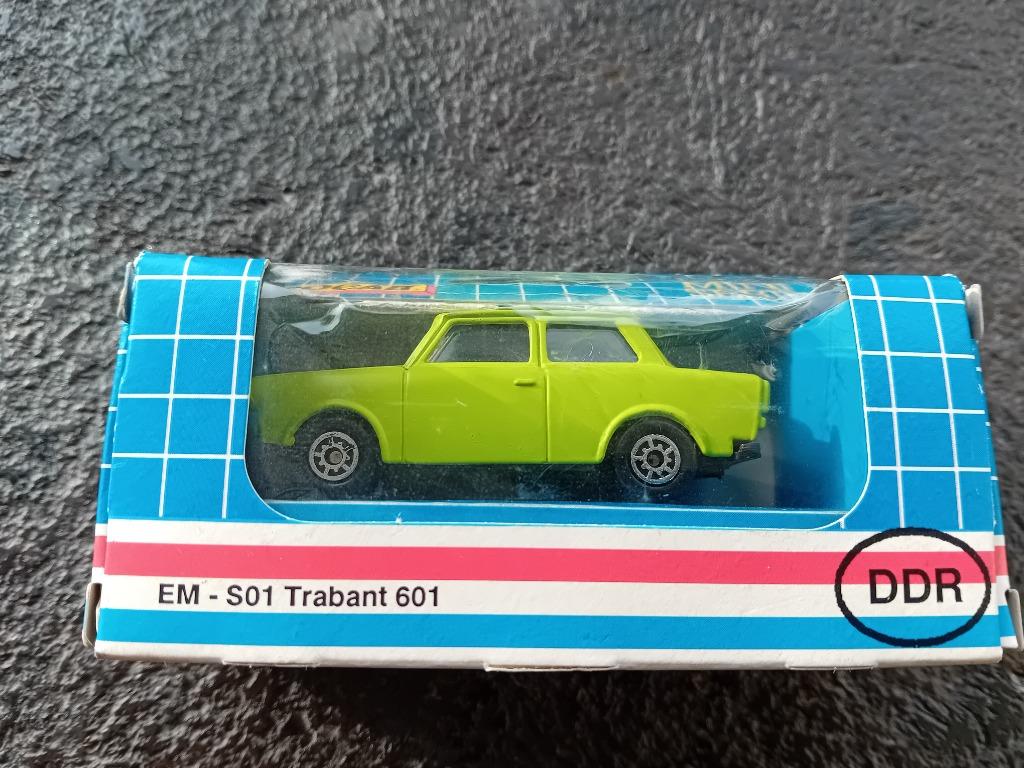 Modelauto, 1989 Trabant 601 DDR Edocar 1/64, Ophalen of Verzenden