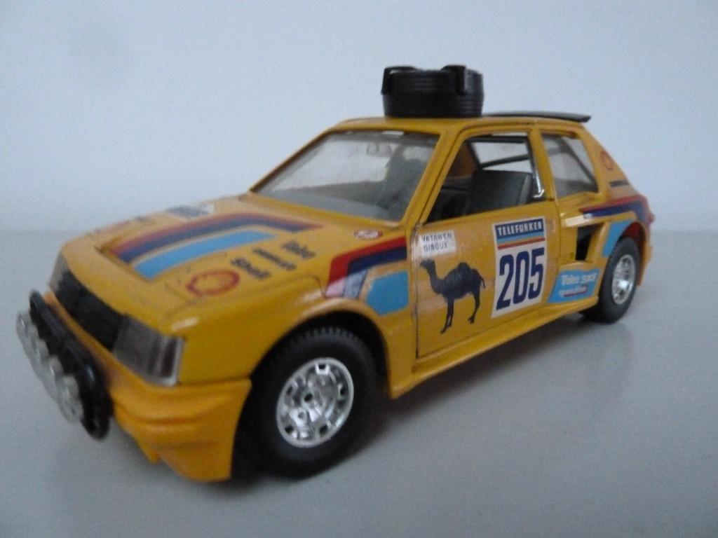 Burago 1/24 - 1/25 Peugeot 205 turbo, Enlèvement ou Envoi, Utilisé, Voiture, Burago
