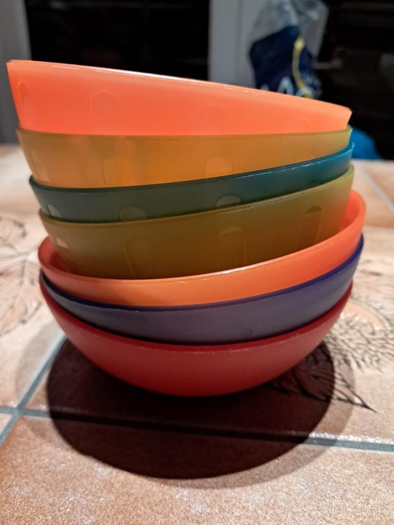 Ikea set van 7 gekleurde schalen, Huis en Inrichting, Overige materialen, Gebruikt, Ophalen of Verzenden, Overige stijlen